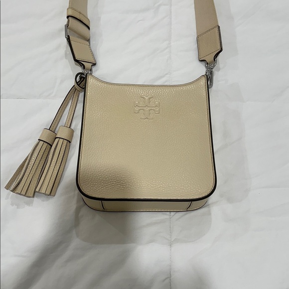 Tory Burch Thea Mini Web Shoulder Bag Cream Crossbody pebbled Leather. Designer - Picture 1 of 13